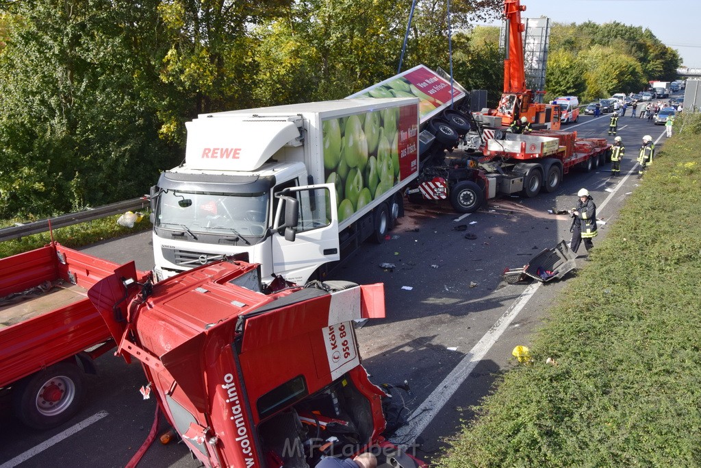 Schwerer VU PKlemm A 57 Rich Innenstadt Hoehe Koeln Chorweiler P066.JPG - Miklos Laubert